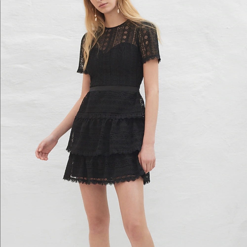 NWT lace ruffle dress
